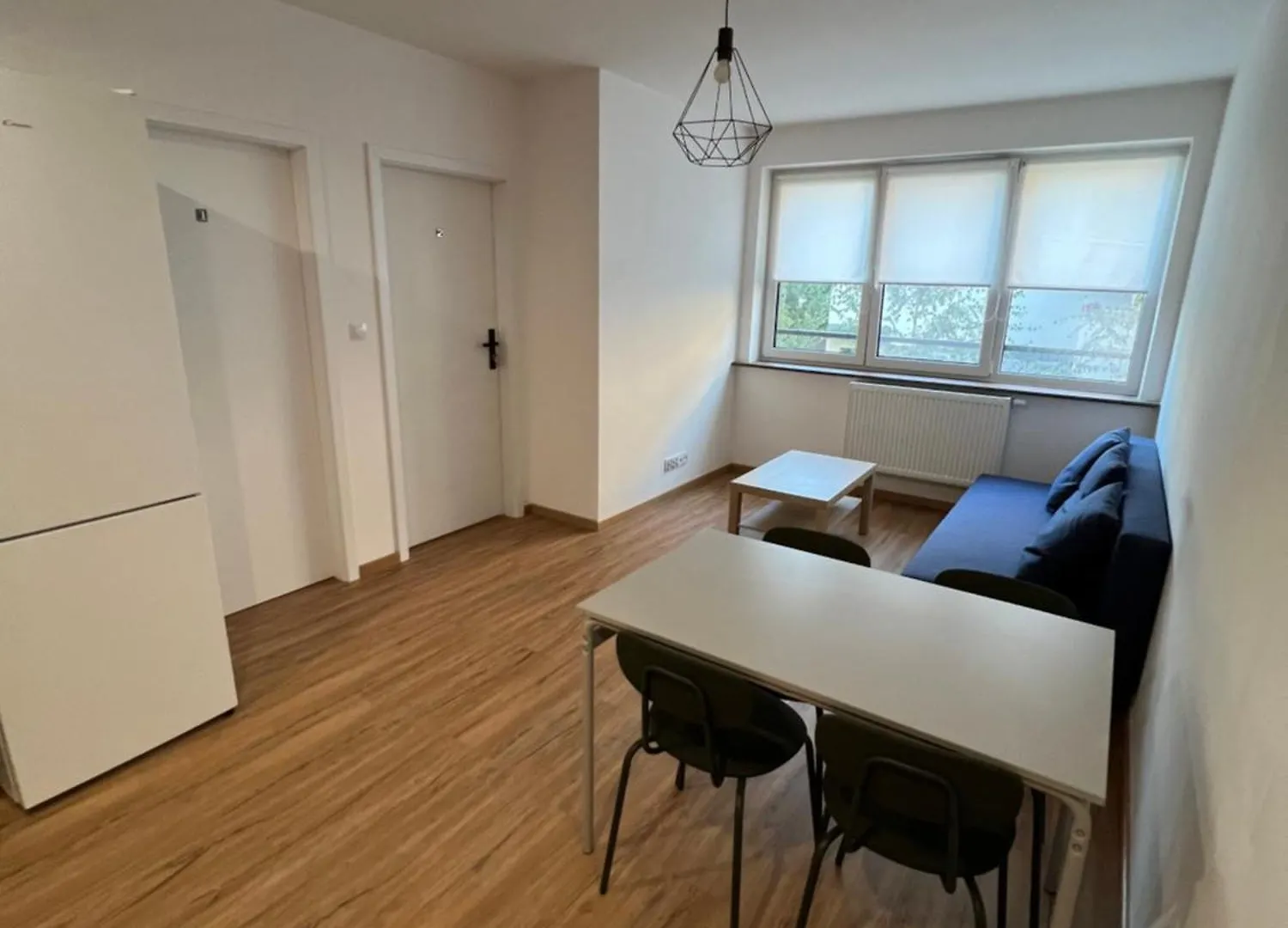 Warsaw City Budget Room 1 #Self Check-In 0*,  Polónia